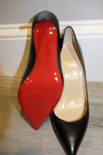 Load image into Gallery viewer, Louboutin pump
