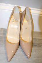 Load image into Gallery viewer, Louboutin patent leather pump, size 41

