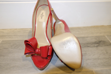 Load image into Gallery viewer, Valentino peep toe pumps
