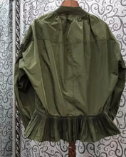 Load image into Gallery viewer, Windbreaker jacket
